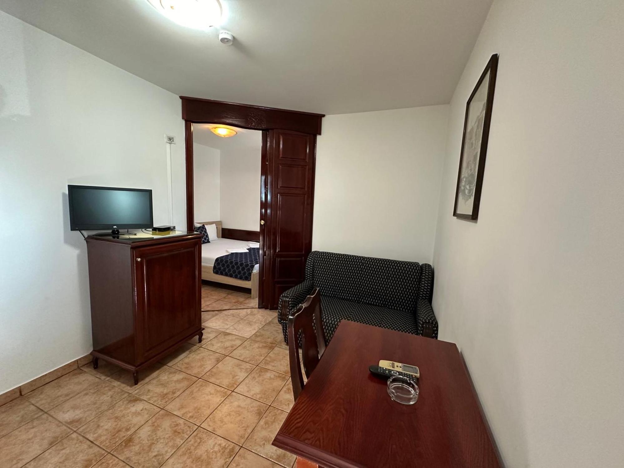 Beatrix Lux Hotel 부드바 외부 사진